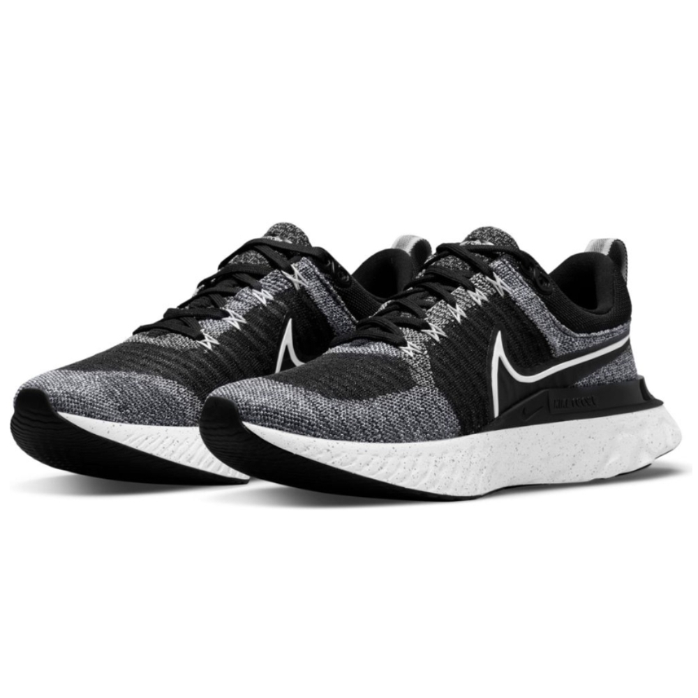 Nike Women's React Infinity Run Flyknit 2 Running Shoes lightly used Oreo 9.5